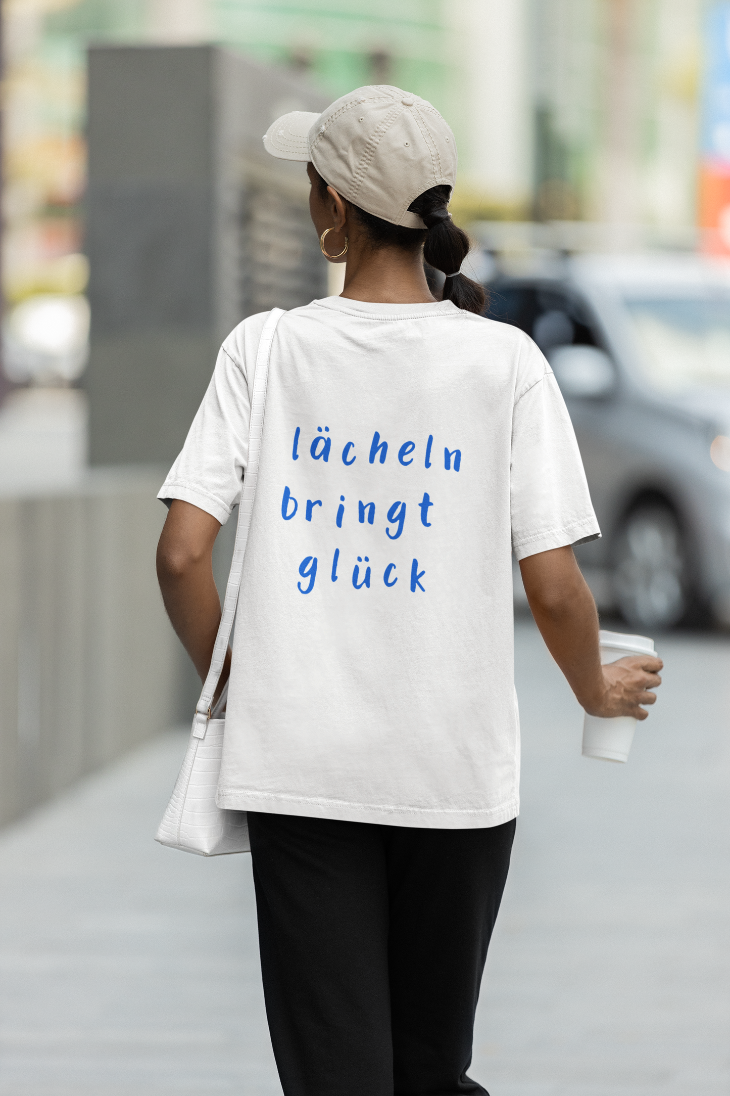 T-Shirt Unisex - lächeln bringt glück